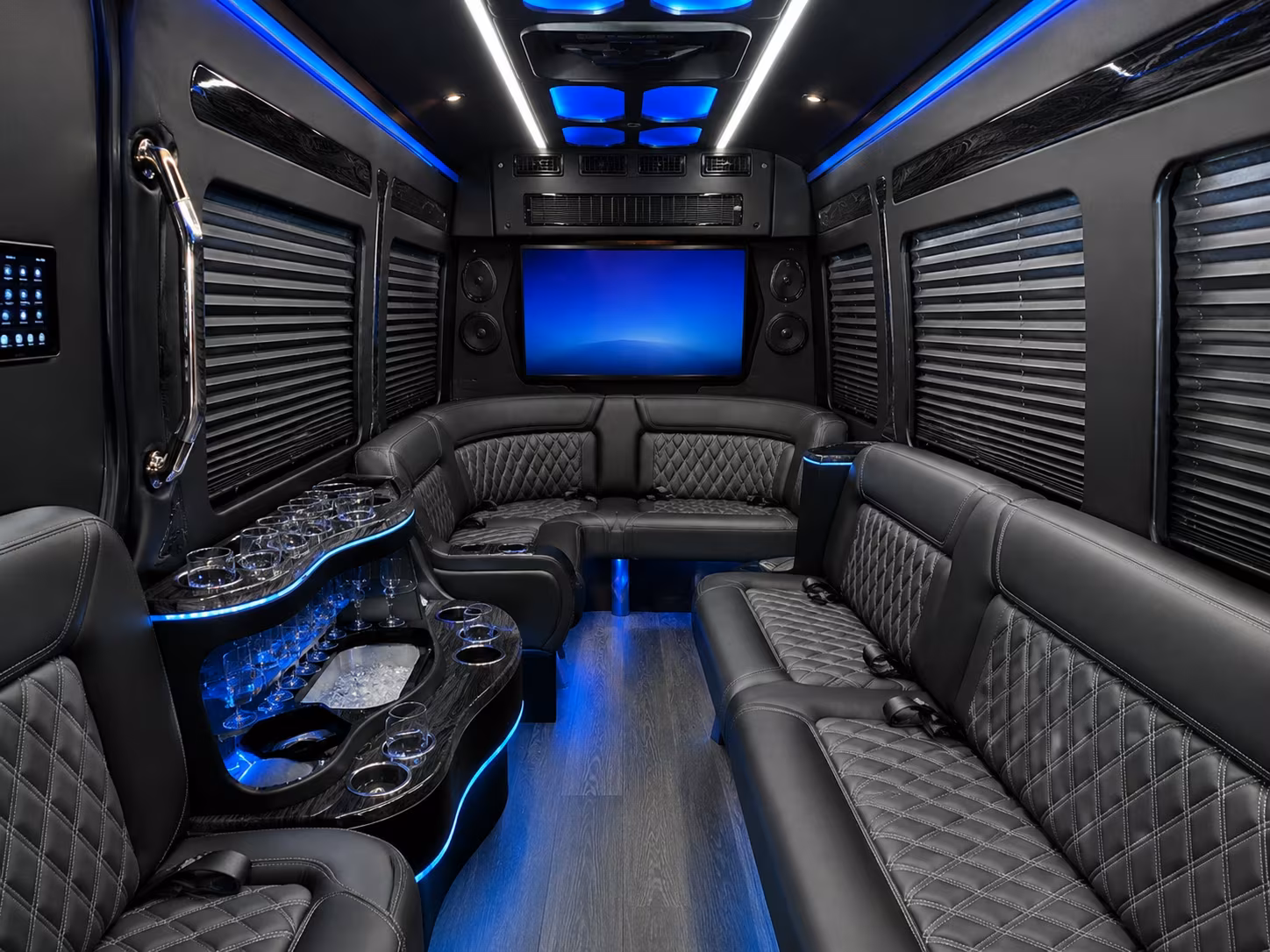 get your group to eastern iowa airport and iowa city airport with ease