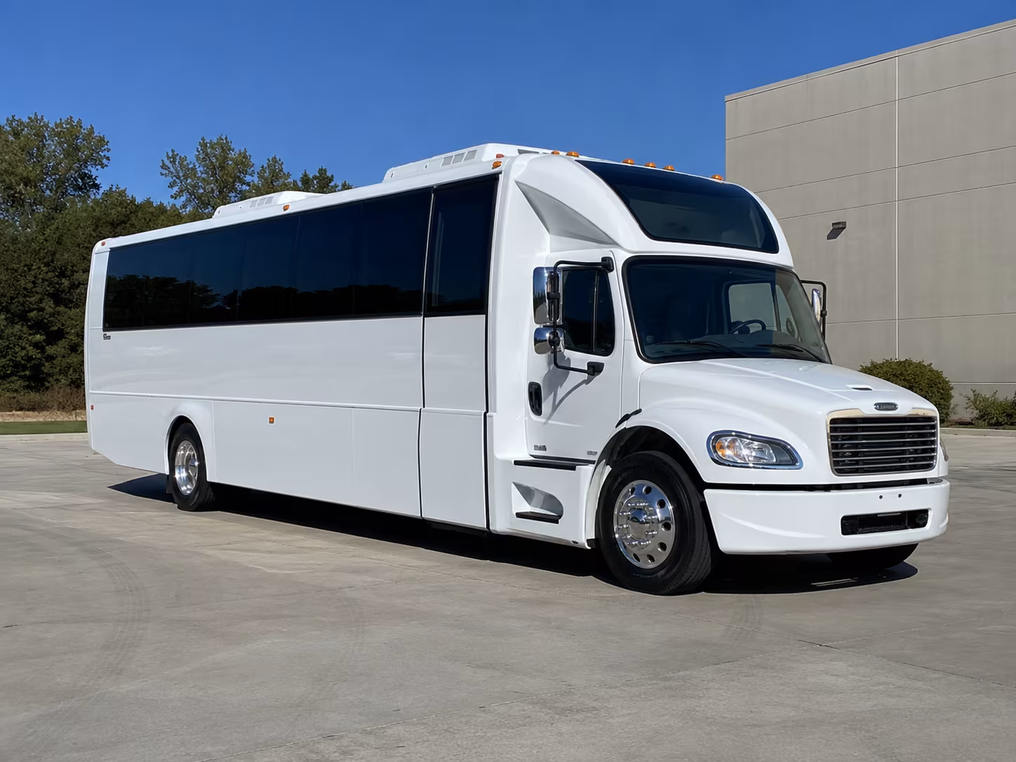 iowa city 28 passenger party bus